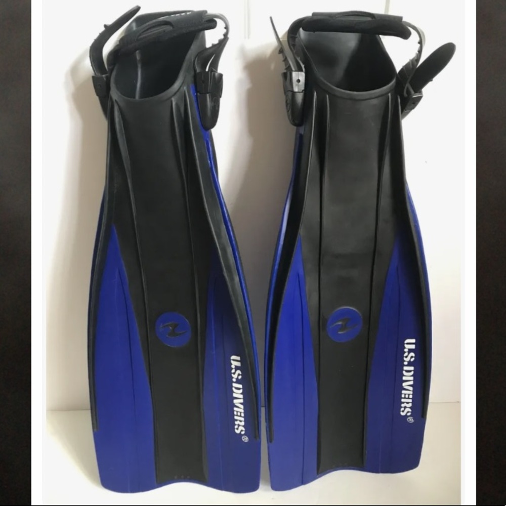 US Divers Aqua Lung Adjustable Size 4.5 - 8.5 or S-M Scuba Snorkeling Fins
